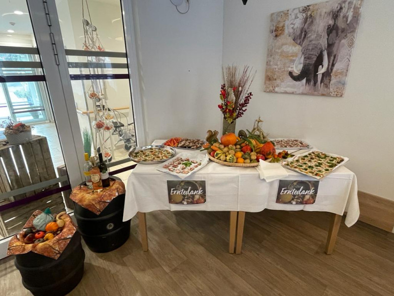 Erntedank Tisch