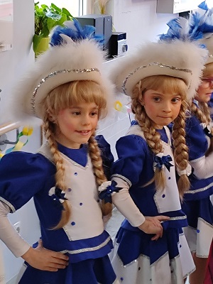 Fasching15 Kl M Dchen