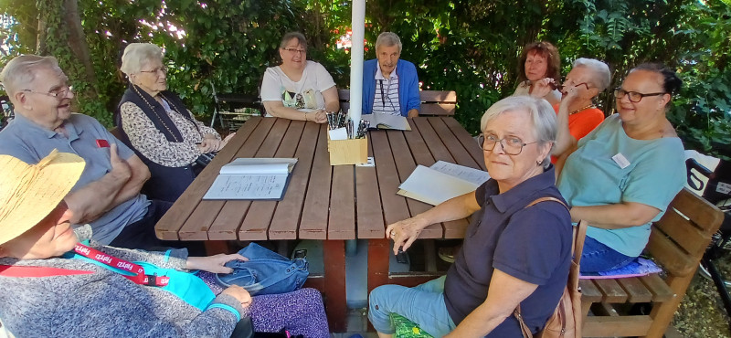 Gruppe Tisch 11.jpg