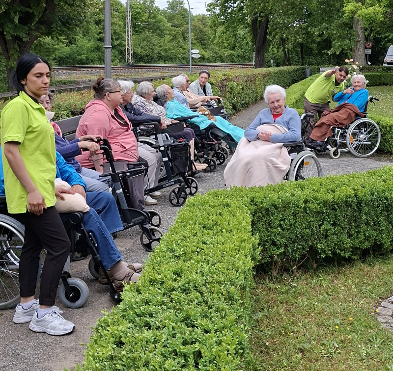Gruppenbild 1.jpg