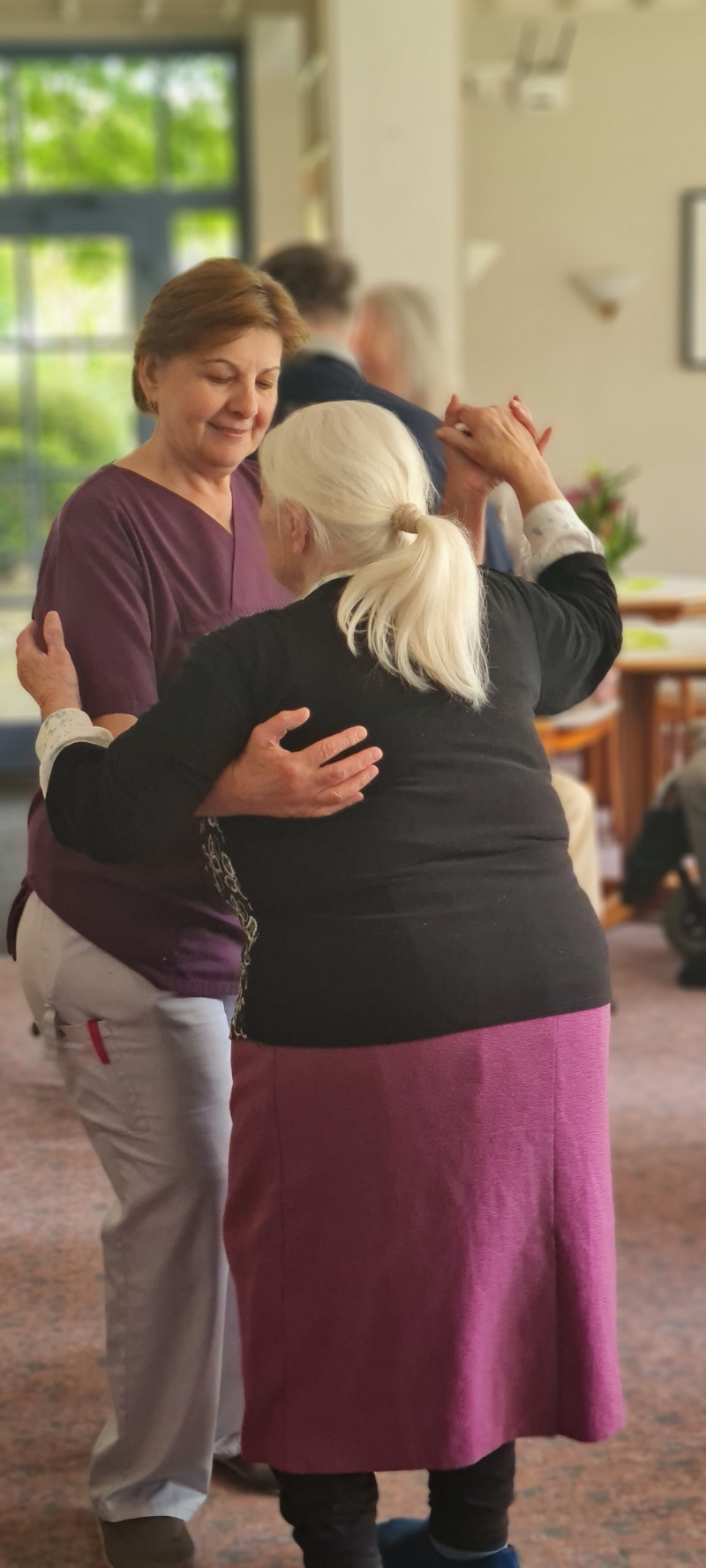 Luba Tanzt Mit Frau Weber 2