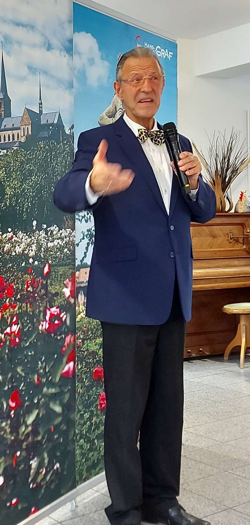 März wolfgang Graf Tenor.jpg