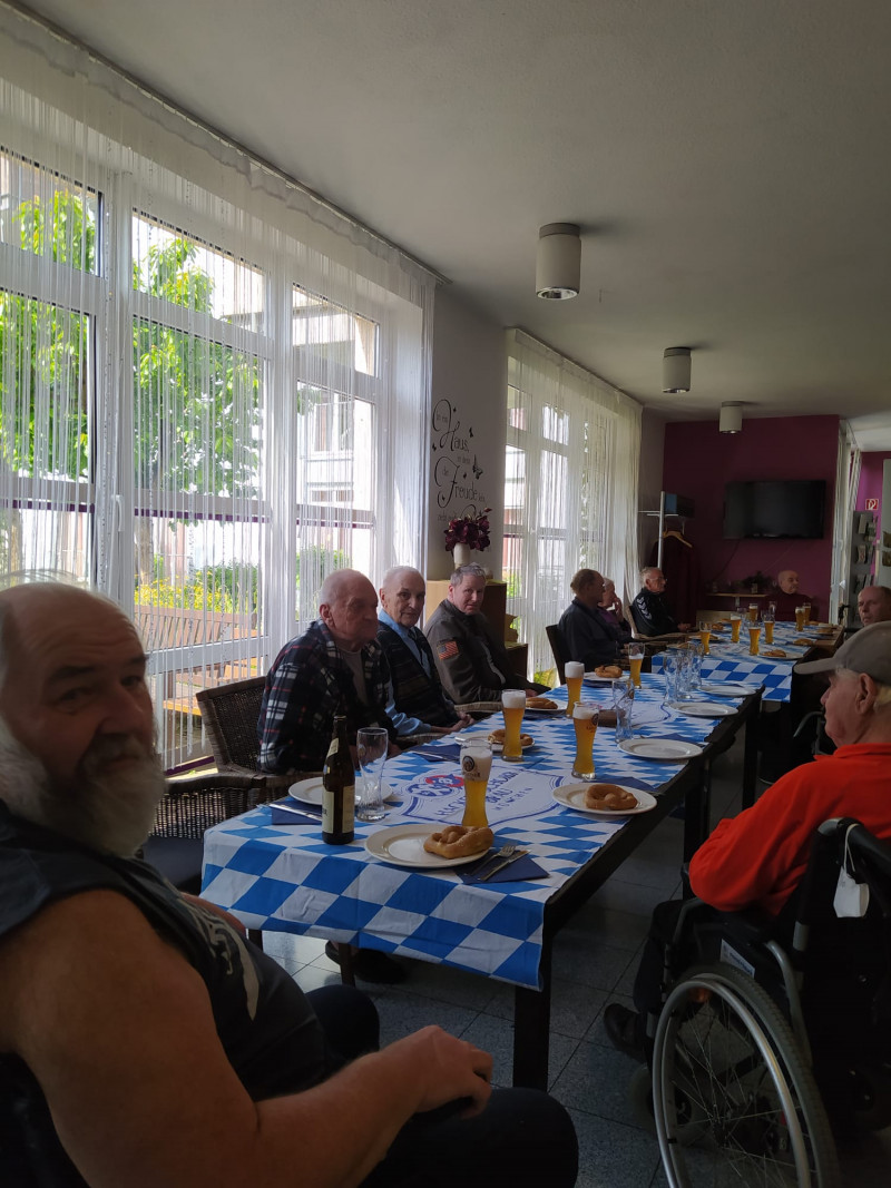 gruppenbild 3.jpg