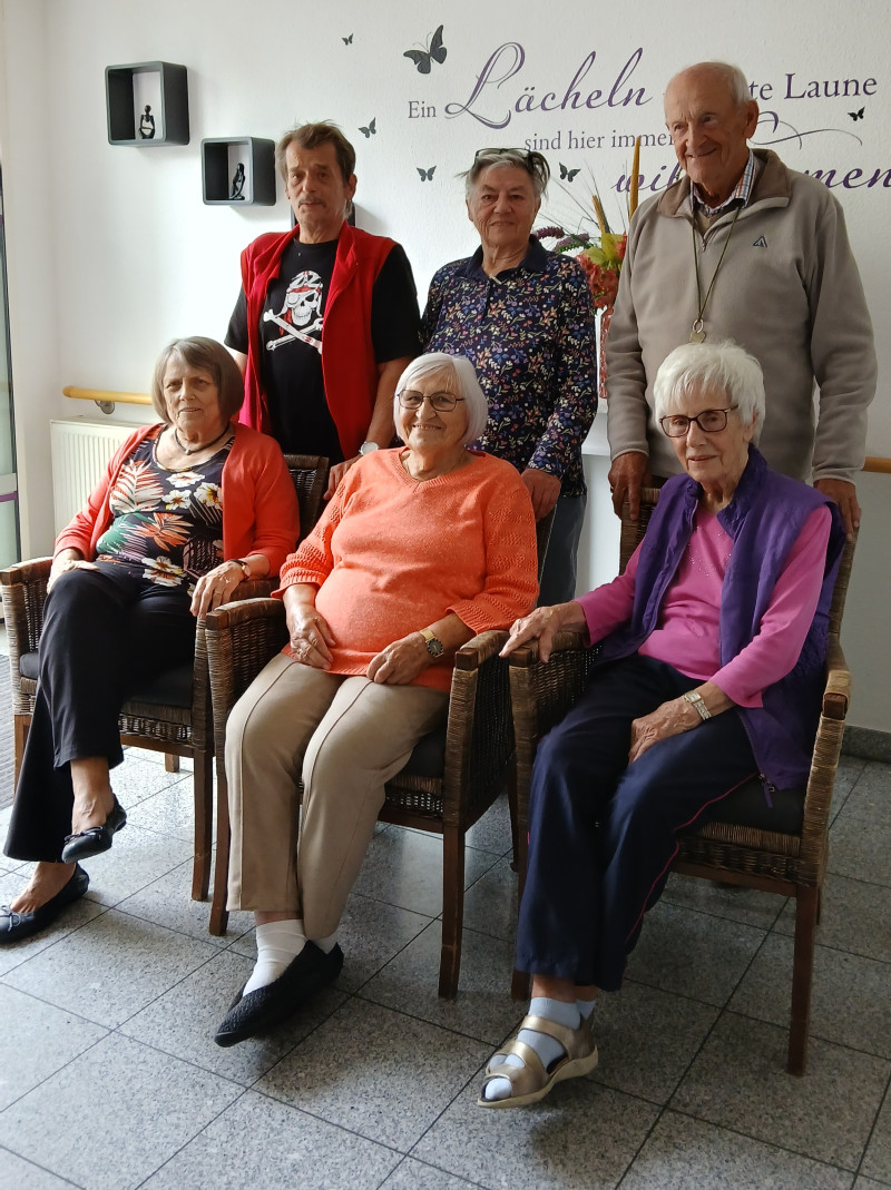 von Li. hintenH. Kratzer, Fr. Zirnsack, H. kaiser,.jpg